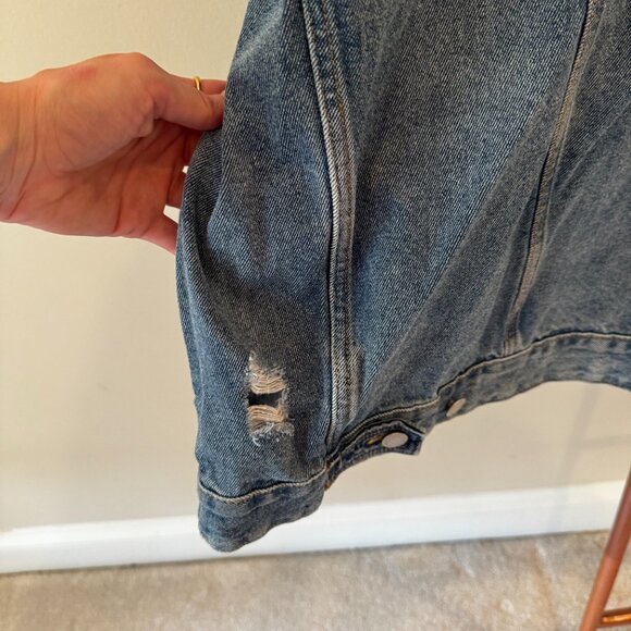 Wild Fable Oversized Distressed Denim Jacket - Picture 5 of 7